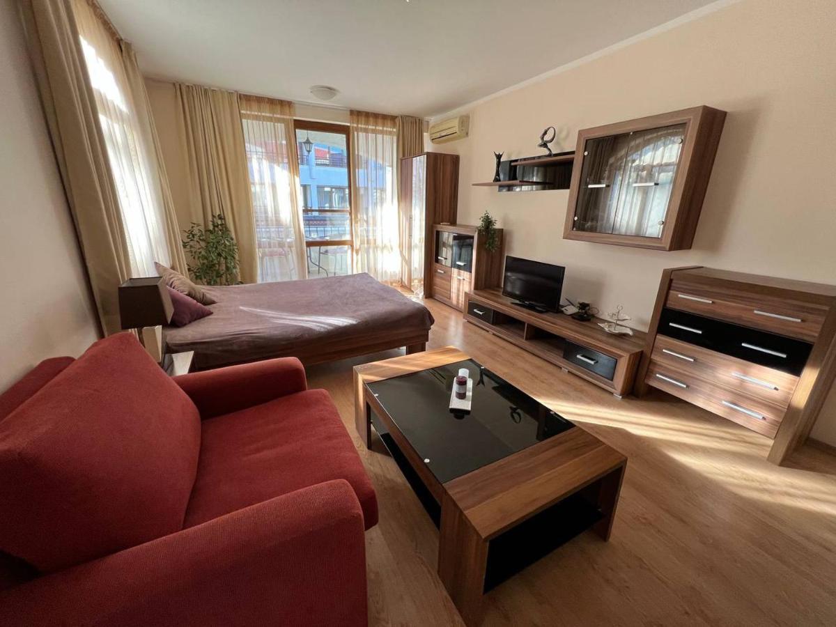 Dkapartments Chateau Valon Slântsjev Brjag Eksteriør bilde