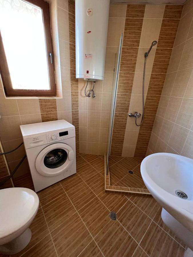 Dkapartments Chateau Valon Slântsjev Brjag Eksteriør bilde